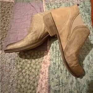 Clarks Tan Textured Heeled Boots